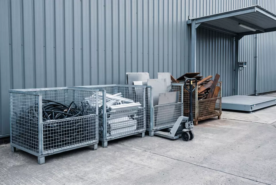 Metal cages for keeping scrap separated on a customer site